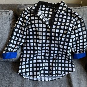 Zac & Rachel petite medium women’s button up blouse.